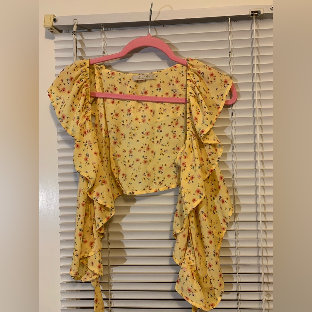 Active USA Yellow Floral Wrap Crop Top Size M